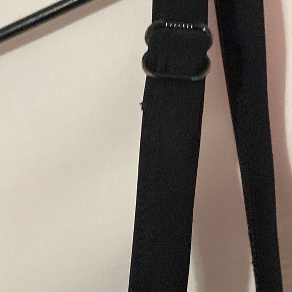 Swim by Cacique Swim Top size 42DD TRUE BUILT IN BRA Black and Blue Patterned - Picture 6 of 10